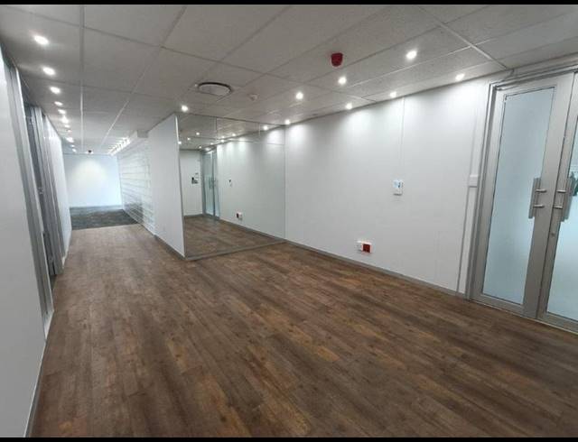 BUSINESS PROPERTY TO RENT IN WELTEVREDEN PARK